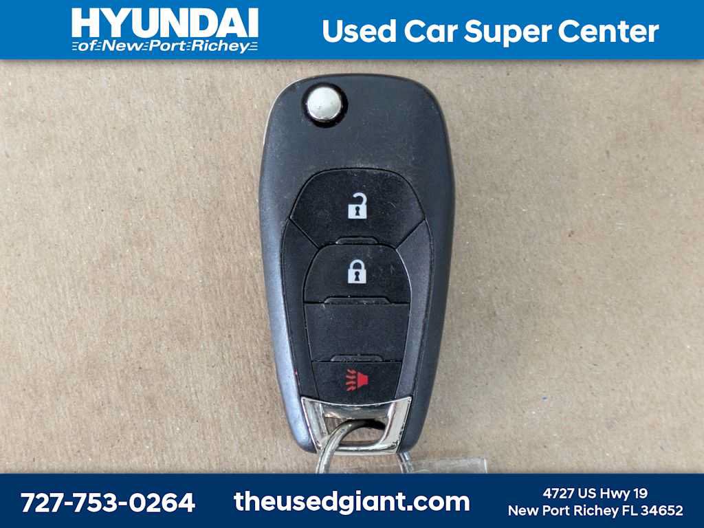 Used 2018 Chevrolet Cruze LT w/ RS Package FWD image 31