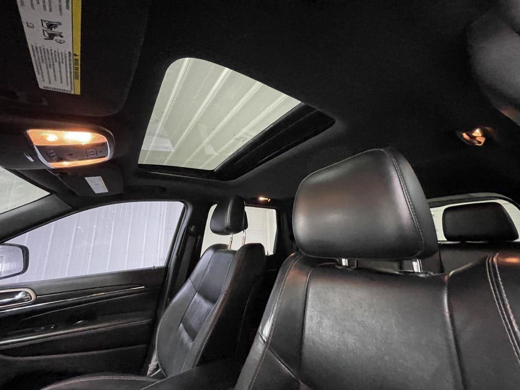 Used 2014 Jeep Grand Cherokee Limited AWD/4WD image 26
