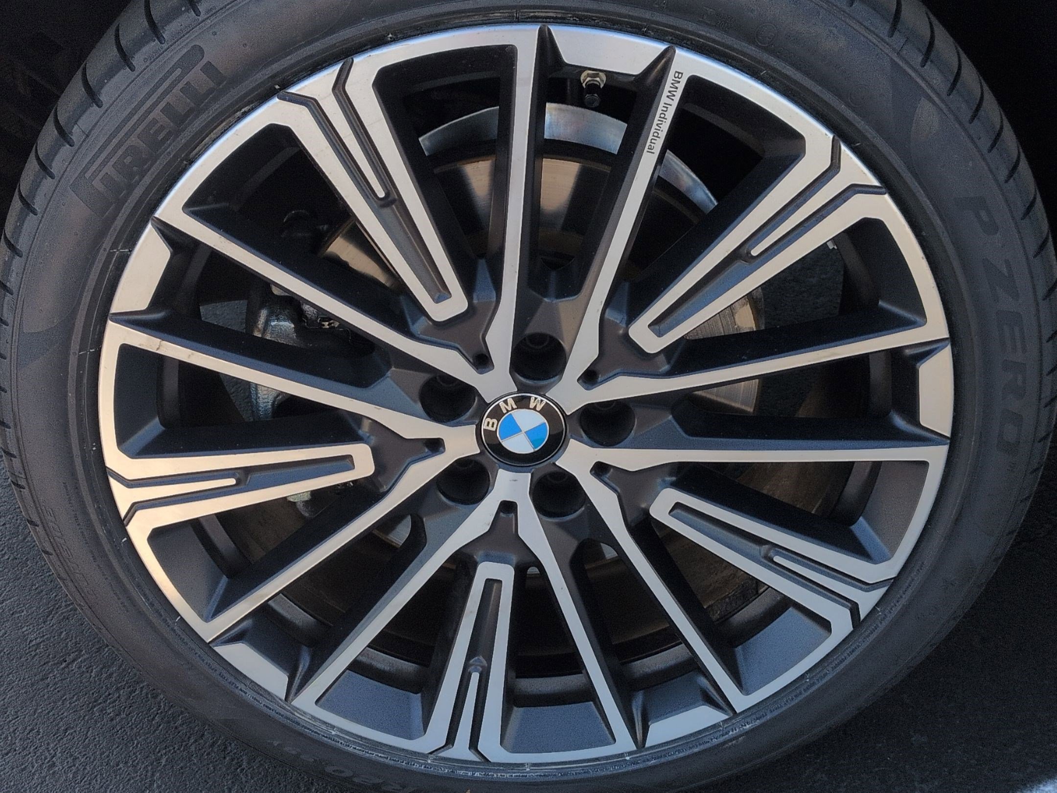 Used 2023 BMW X1 xDrive28i w/ M Sport Package image 13