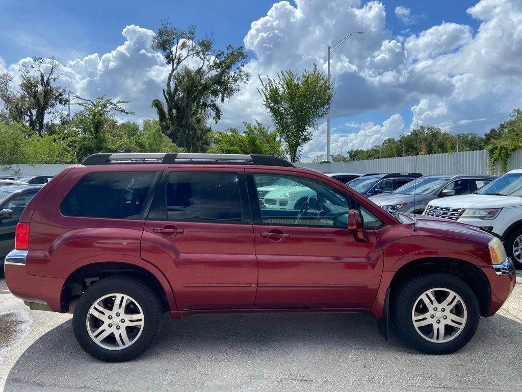 Used 2004 Mitsubishi Endeavor XLS AWD/4WD image 6