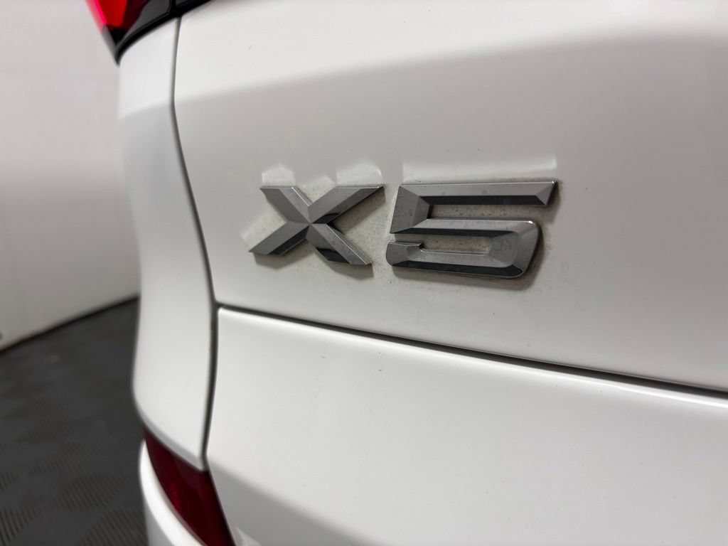 Used 2025 BMW X5 xDrive50e w/ M Sport Package AWD/4WD image 10