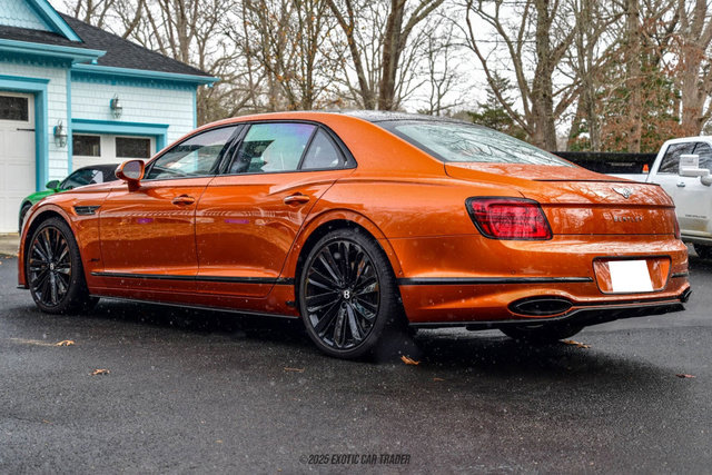 Used 2024 Bentley Flying Spur W12 image 6