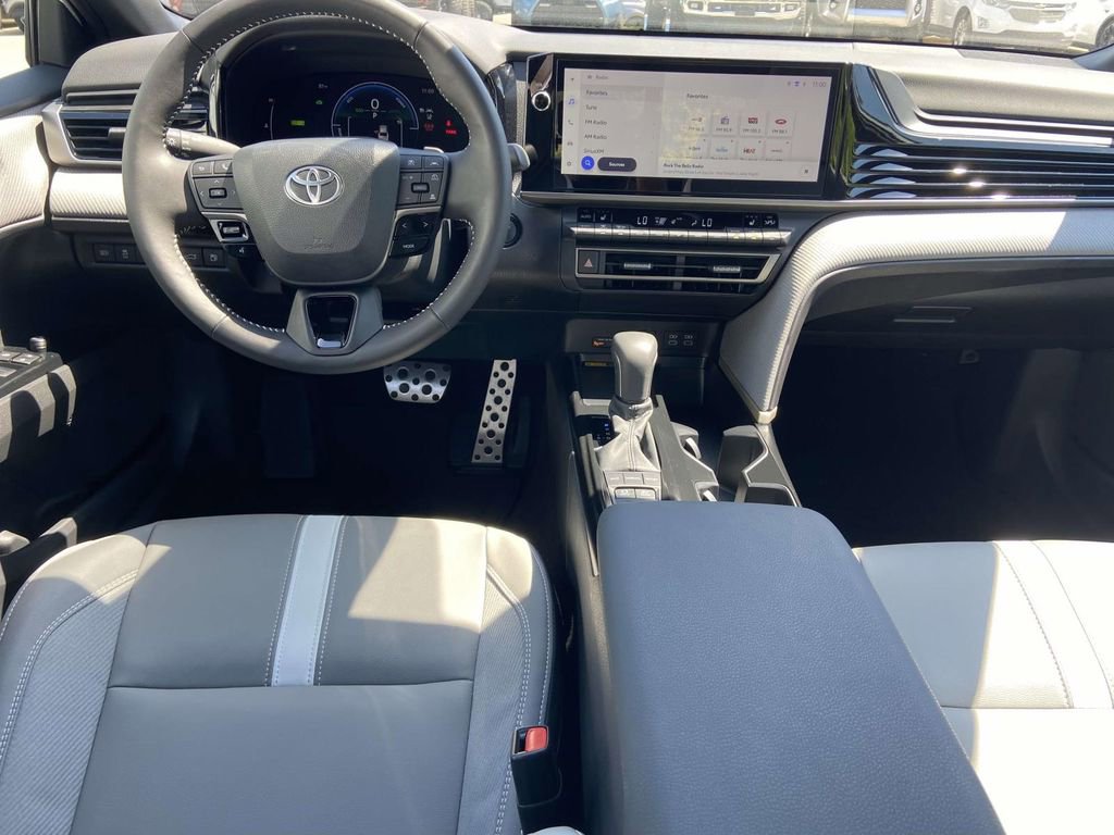 Used 2025 Toyota Camry SE w/ Multimedia Upgrade Package FWD image 11