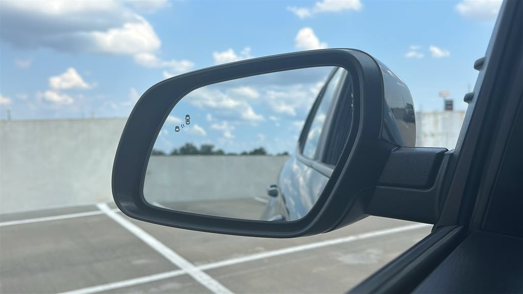 Used 2025 Hyundai Venue SEL FWD image 19