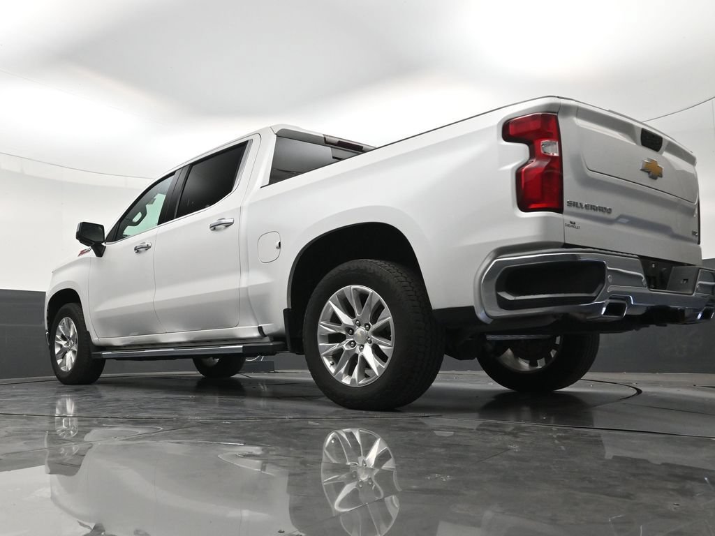 Used 2021 Chevrolet Silverado 1500 LTZ AWD/4WD image 22