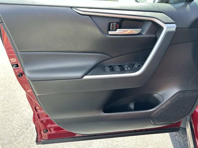 Used 2023 Toyota RAV4 XLE Premium image 17