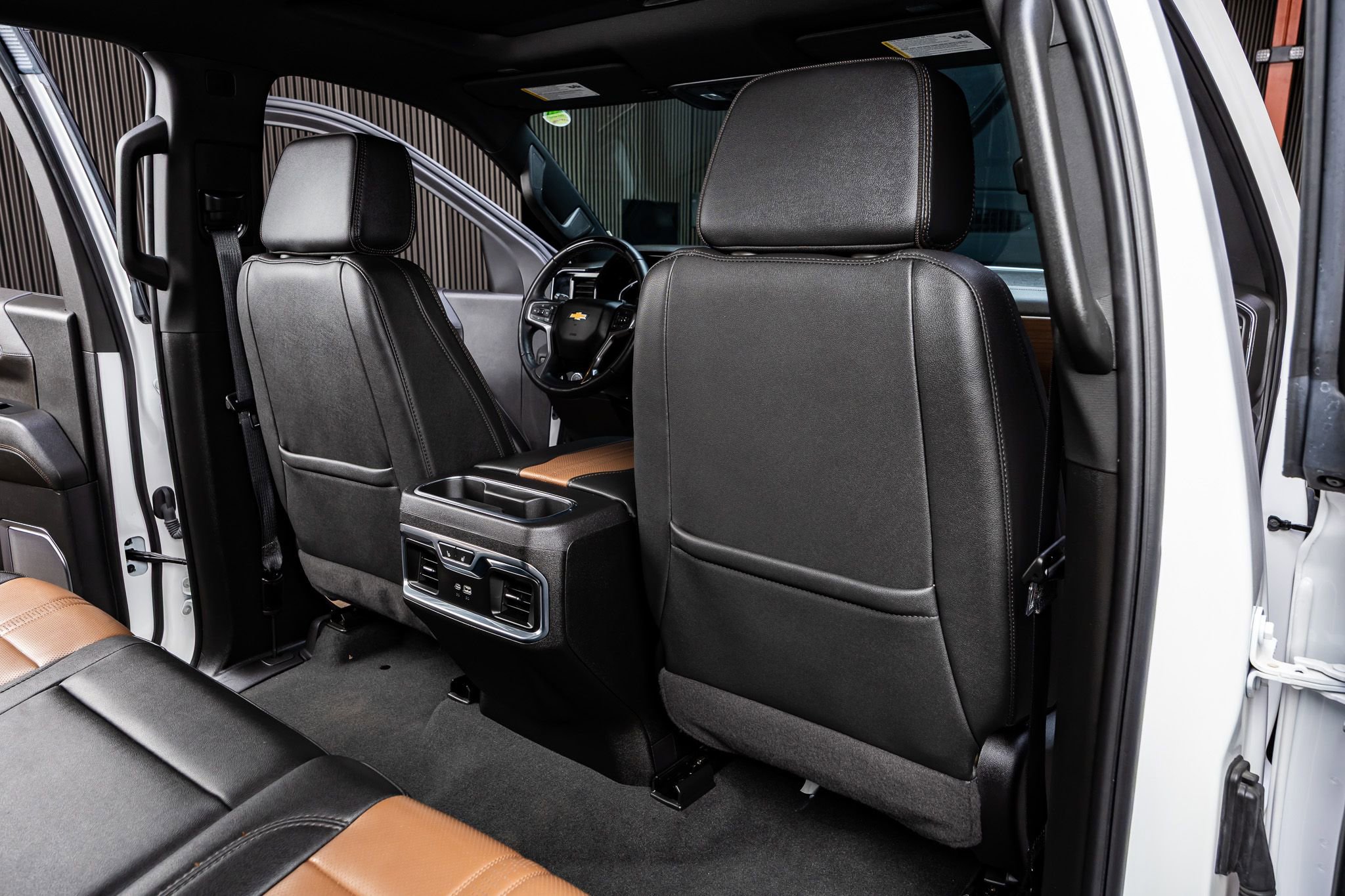 Used 2024 Chevrolet Silverado 1500 High Country image 31