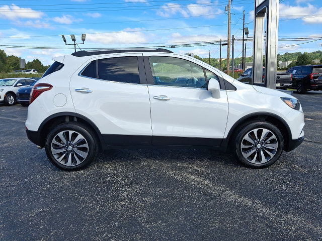 Certified 2022 Buick Encore Preferred w/ Safety Package AWD/4WD image 7