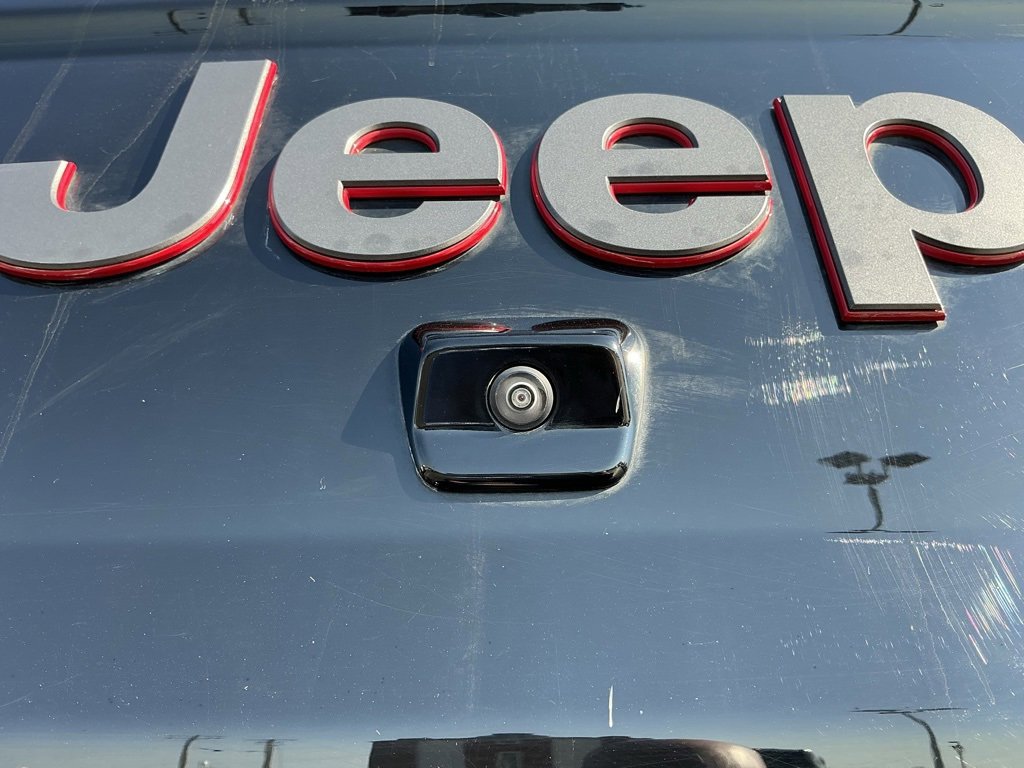 Used 2022 Jeep Gladiator Rubicon w/ Cold Weather Group image 16