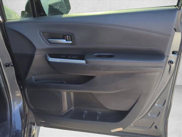 Used 2025 Toyota Sienna Platinum FWD image 23