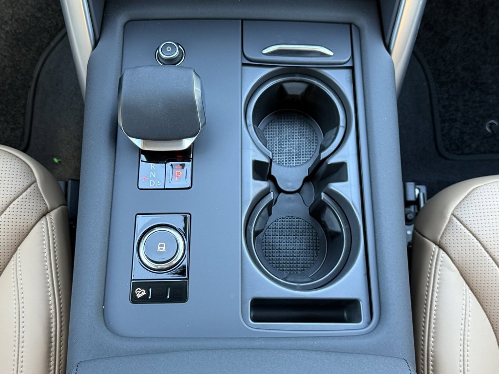 New 2026 Land Rover Discovery Limited Edition image 20