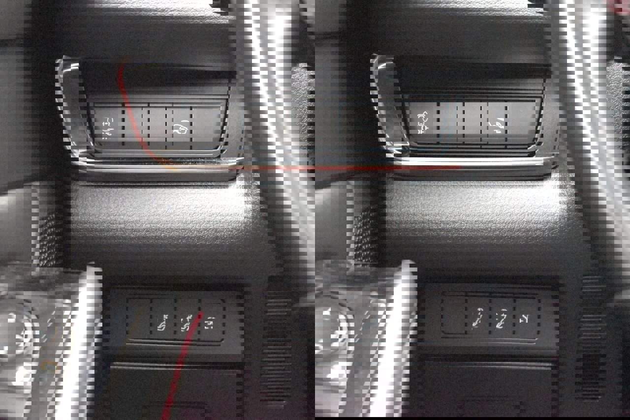 Used 2023 MAZDA CX-30 AWD 2.5 S w/ Preferred Package image 17