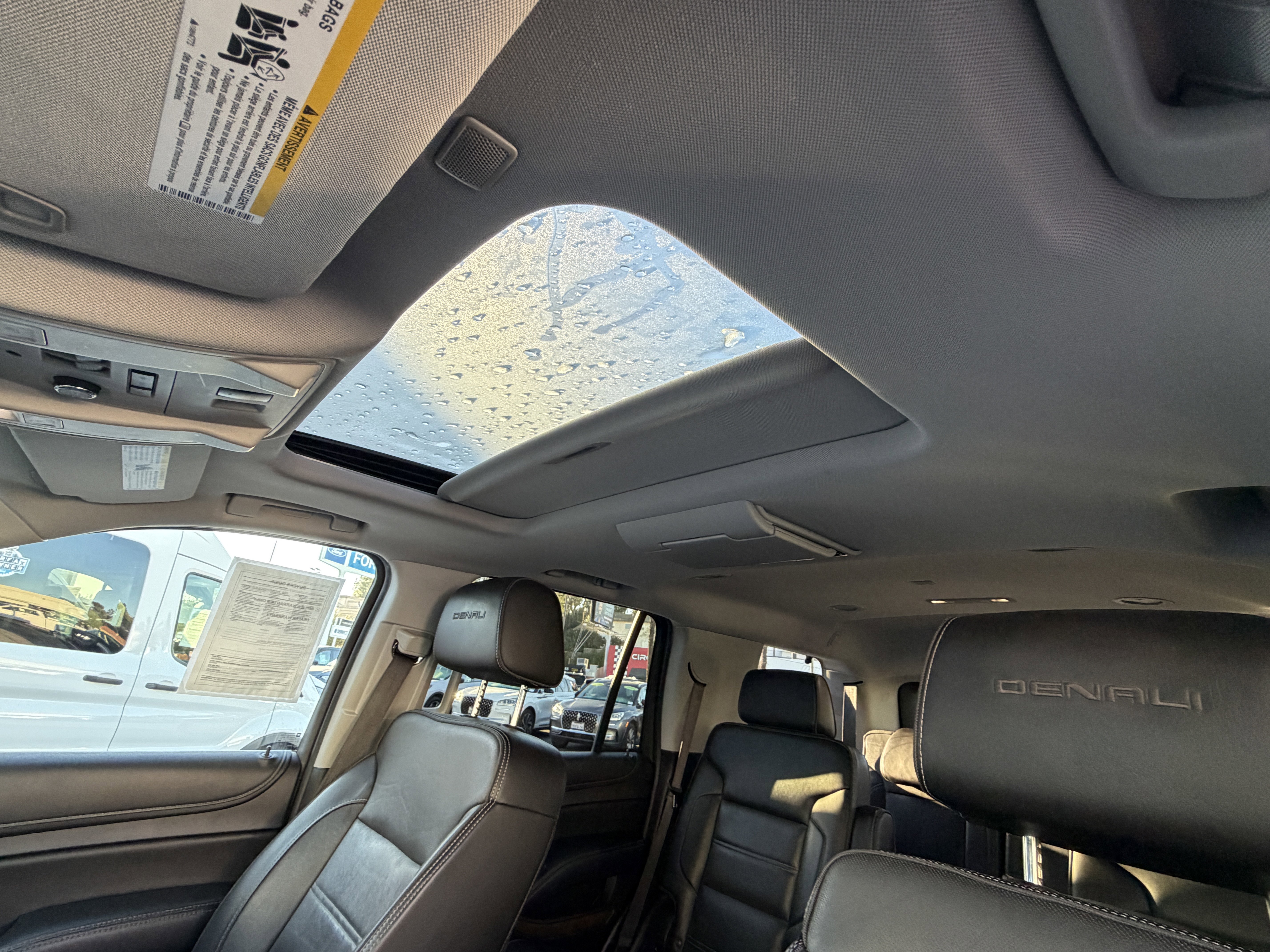 Used 2018 GMC Yukon Denali w/ Denali Ultimate Package image 6