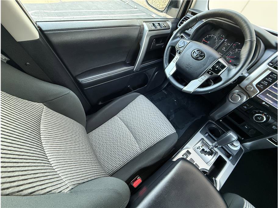 Used 2024 Toyota 4Runner SR5 image 31