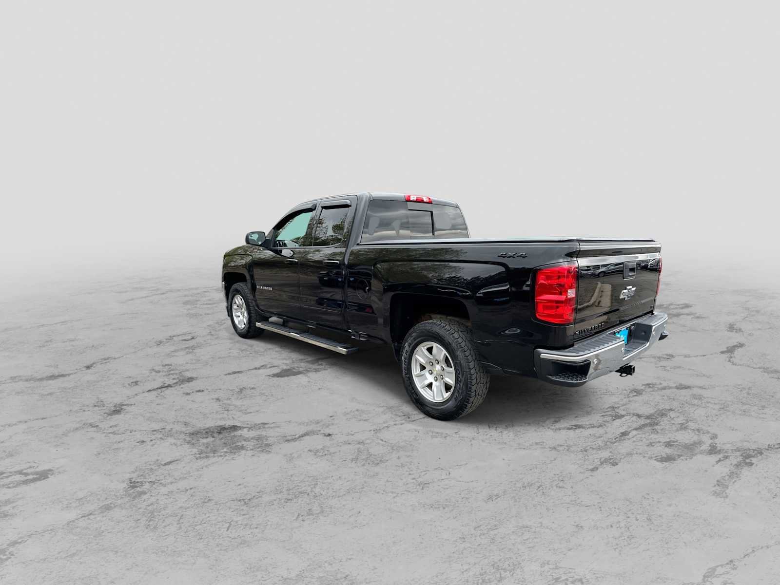 Used 2018 Chevrolet Silverado 1500 LT w/ LT Fleet Plus Package AWD/4WD image 6