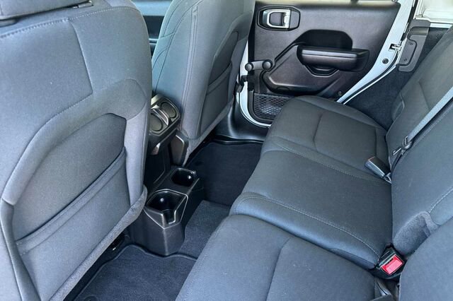 Used 2020 Jeep Wrangler Unlimited Sport AWD/4WD image 5