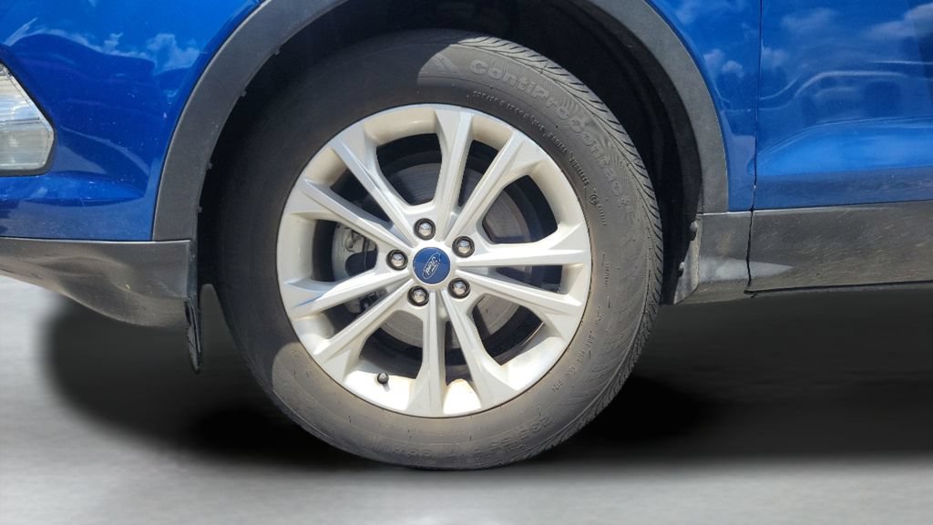 Used 2019 Ford Escape SEL FWD image 2