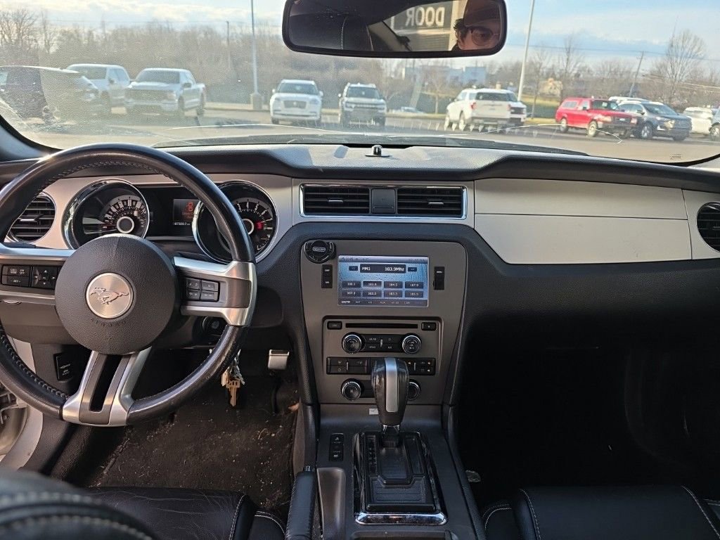 Used 2013 Ford Mustang GT Premium image 7