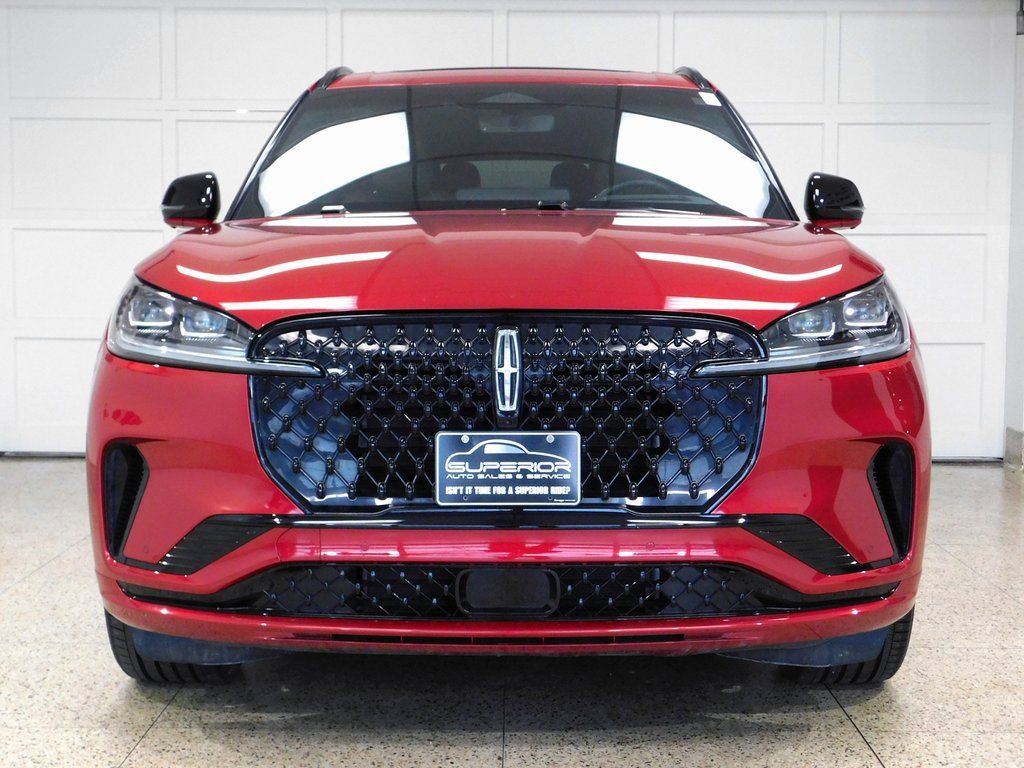 Used 2025 Lincoln Aviator Reserve w/ Equipment Group 201A image 4