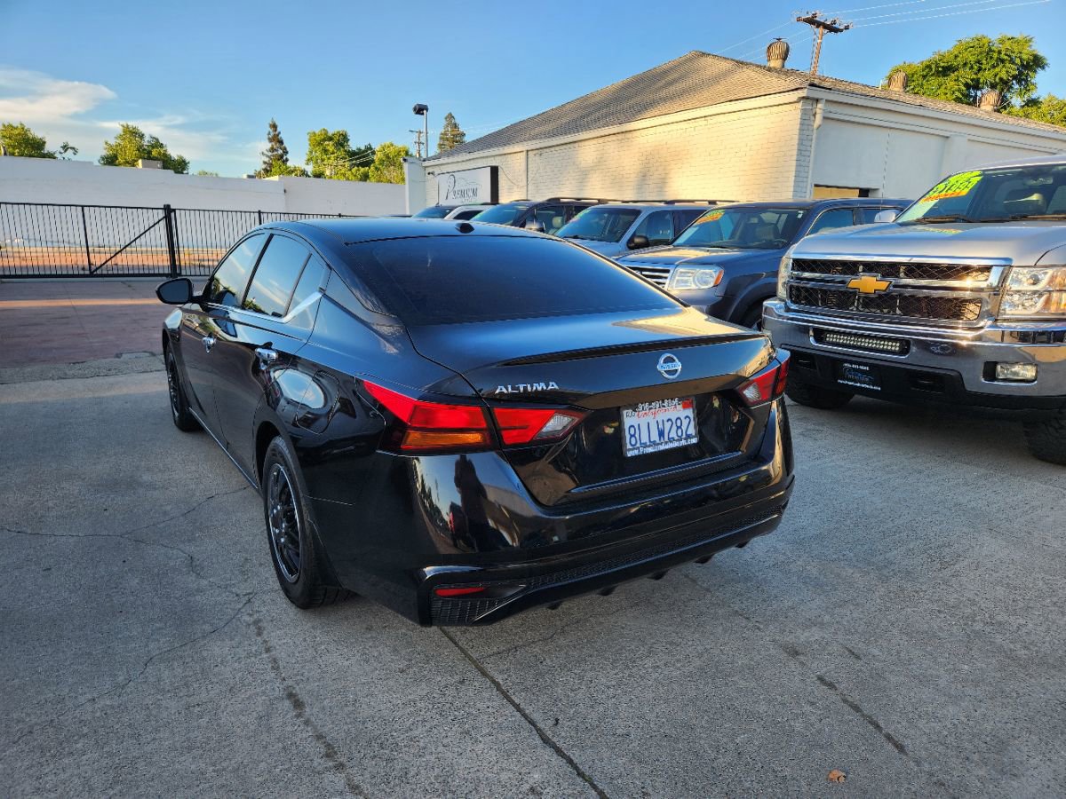 Used 2019 Nissan Altima 2.5 S FWD image 3