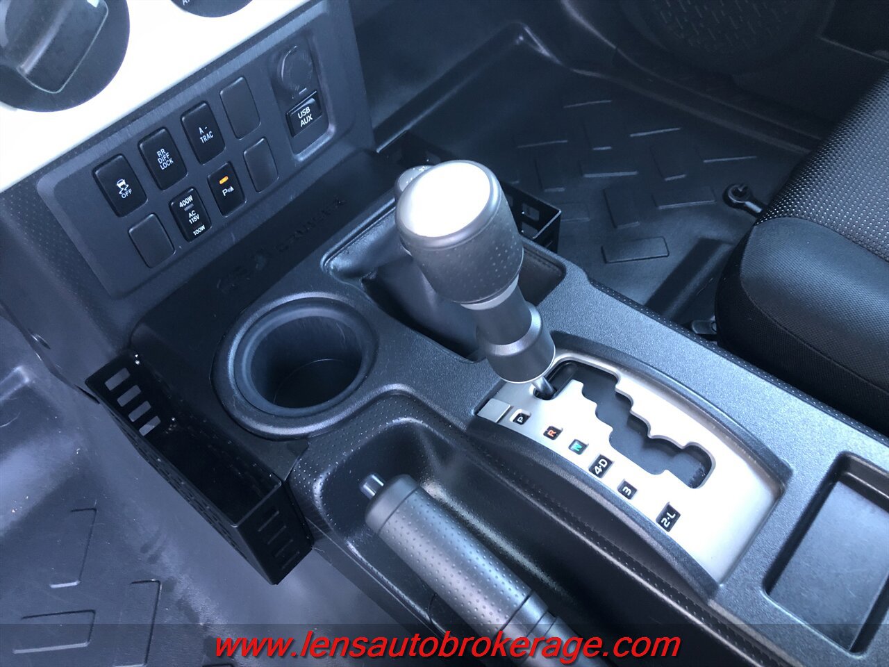 Used 2012 Toyota FJ Cruiser 4WD w/ Upgrade Pkg image 15