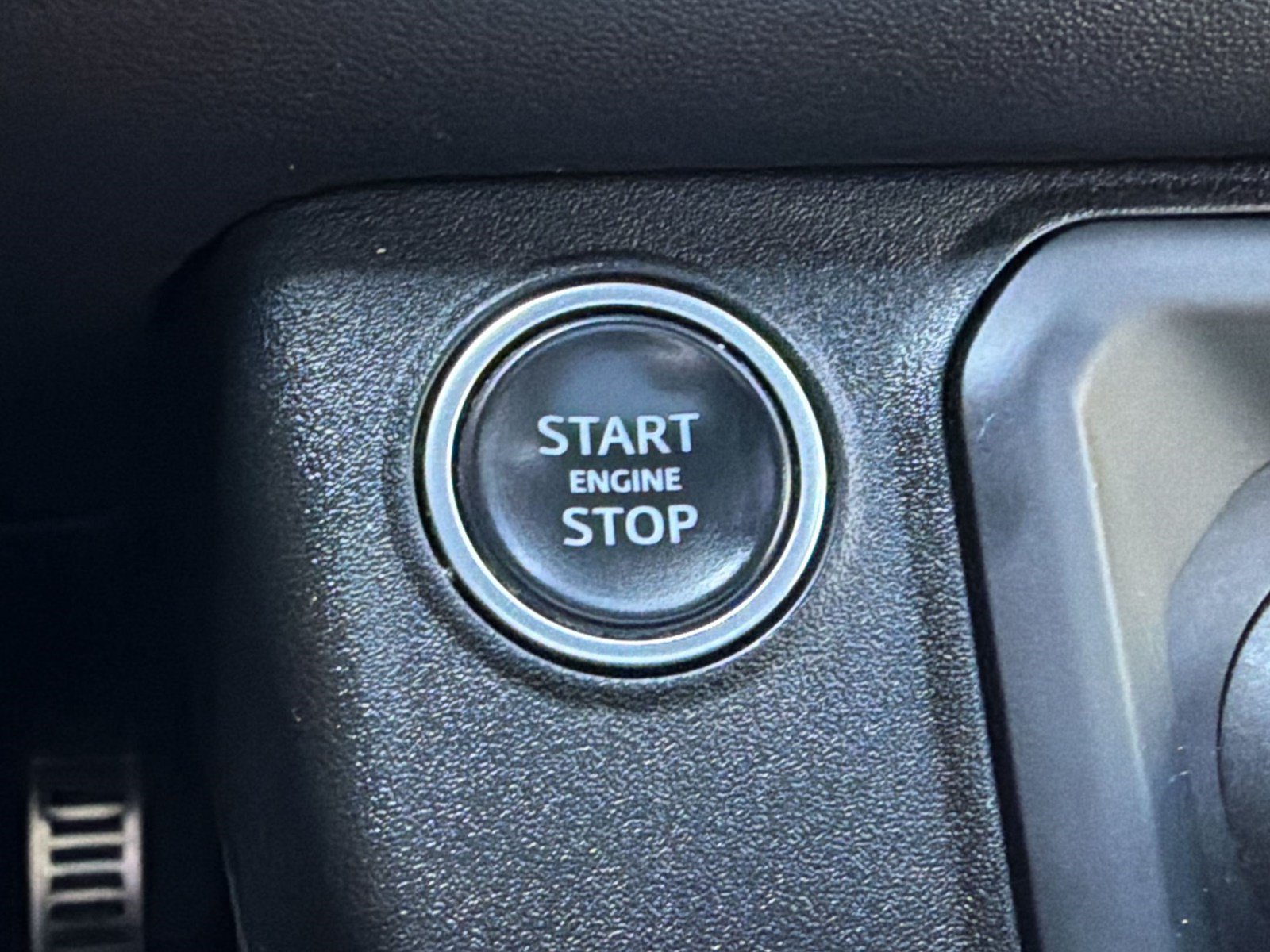 Used 2023 Land Rover Defender 110 X AWD/4WD image 24