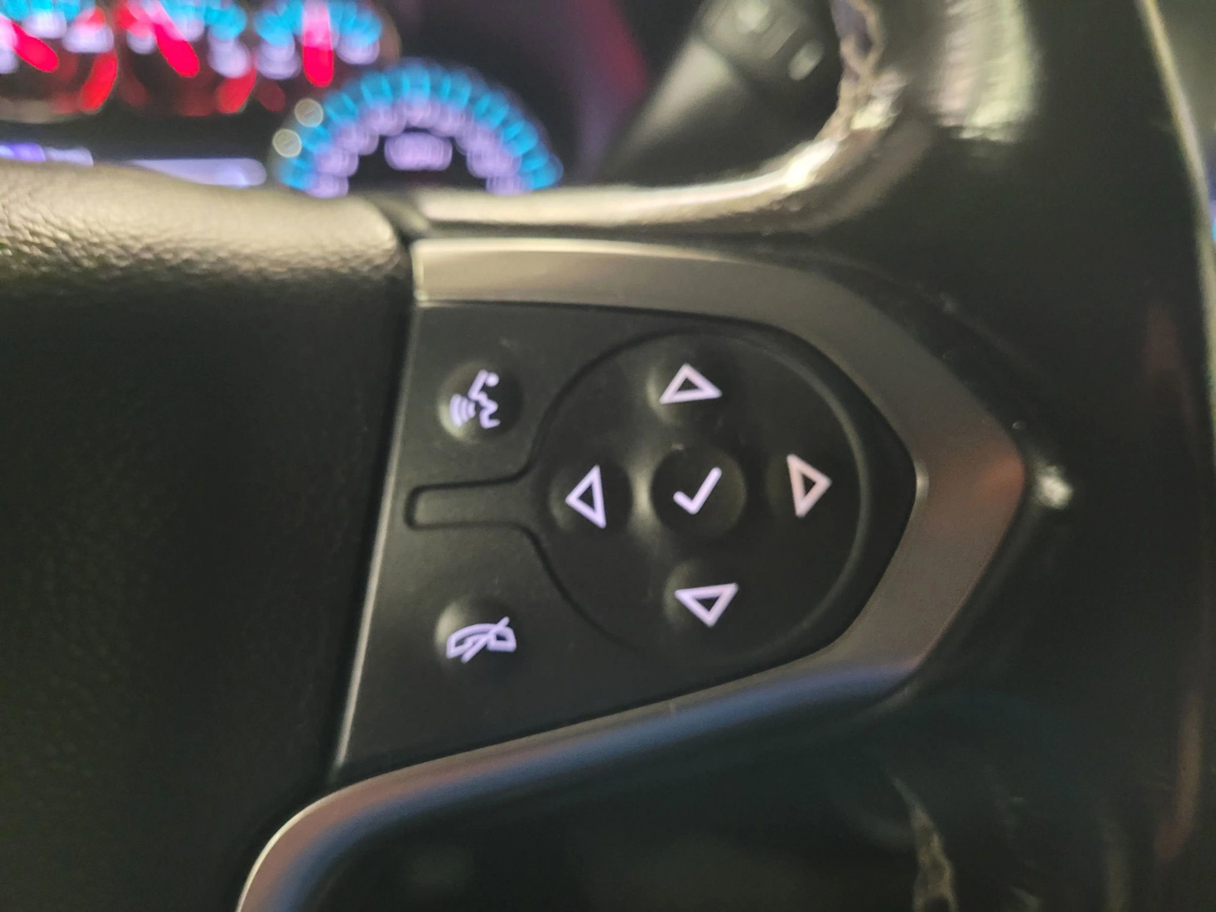 Used 2018 Chevrolet Silverado 1500 LT image 19