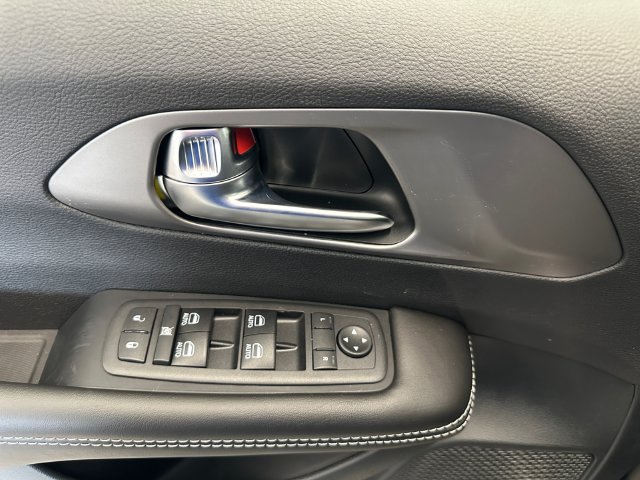 New 2027 Chrysler Pacifica LX FWD image 22