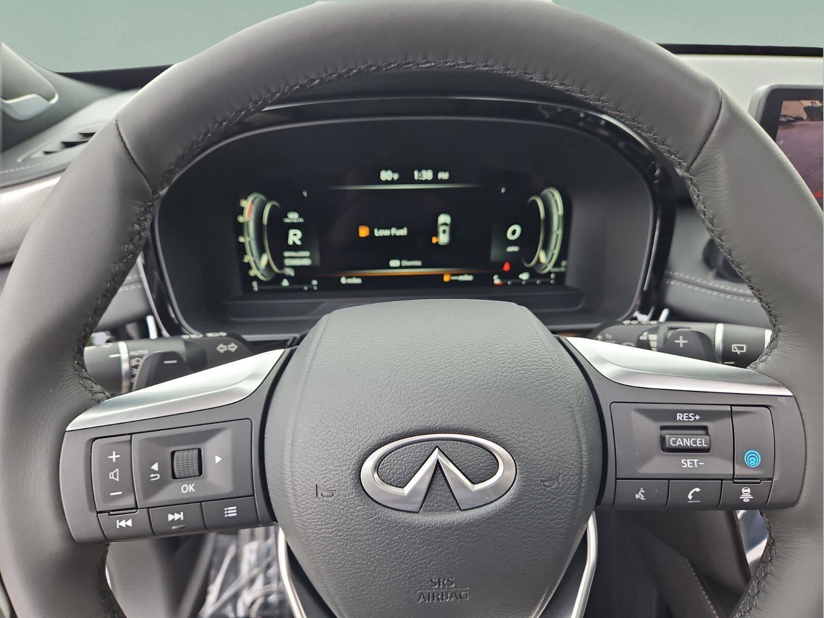 Used 2025 INFINITI QX60 Luxe w/ Black Edition image 21