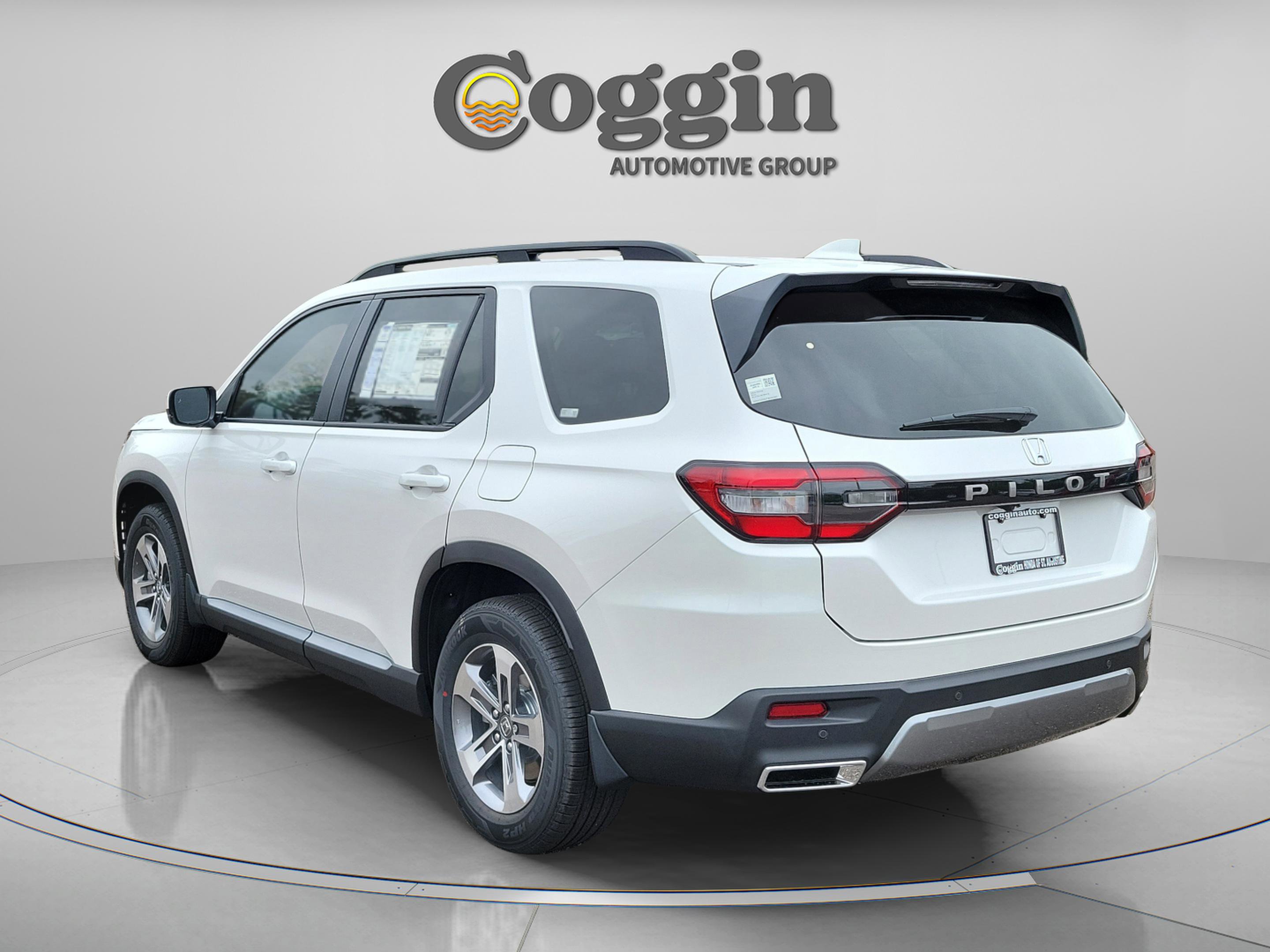 New 2026 Honda Pilot EX-L image 3