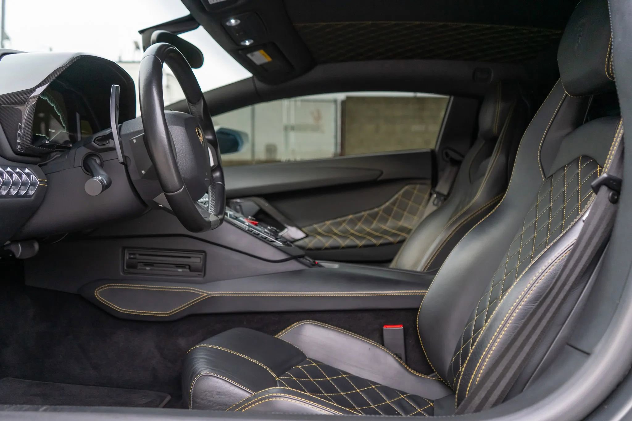 Used 2017 Lamborghini Aventador LP 700-4 image 46