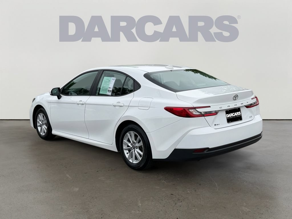 Used 2025 Toyota Camry LE FWD image 5