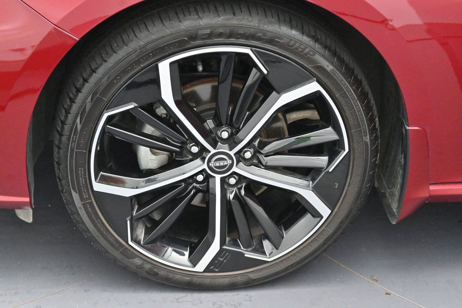 Used 2023 Nissan Altima 2.5 SR FWD image 32