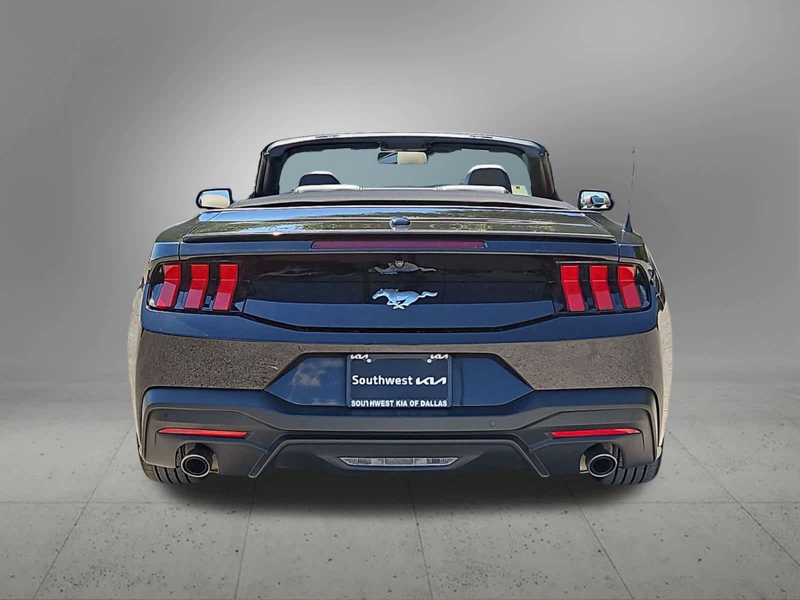 Used 2024 Ford Mustang Premium RWD image 5