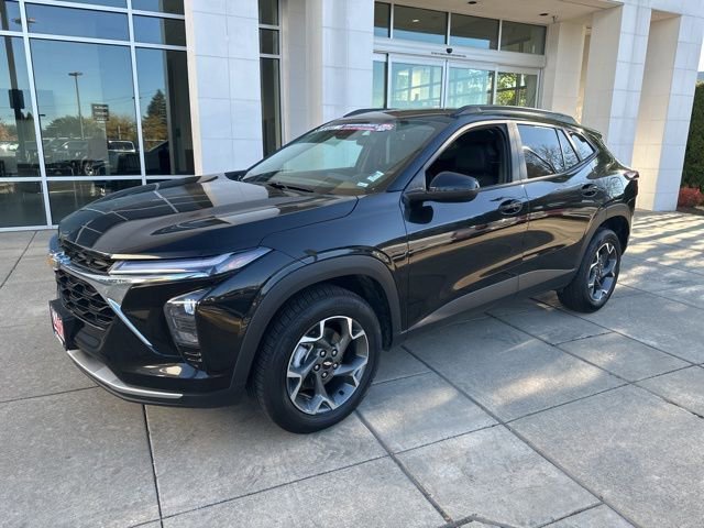 Used 2024 Chevrolet Trax LT image 6