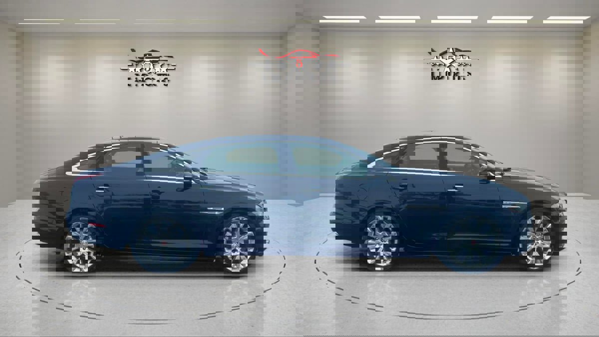 Used 2019 Jaguar XJ L Portfolio image 6