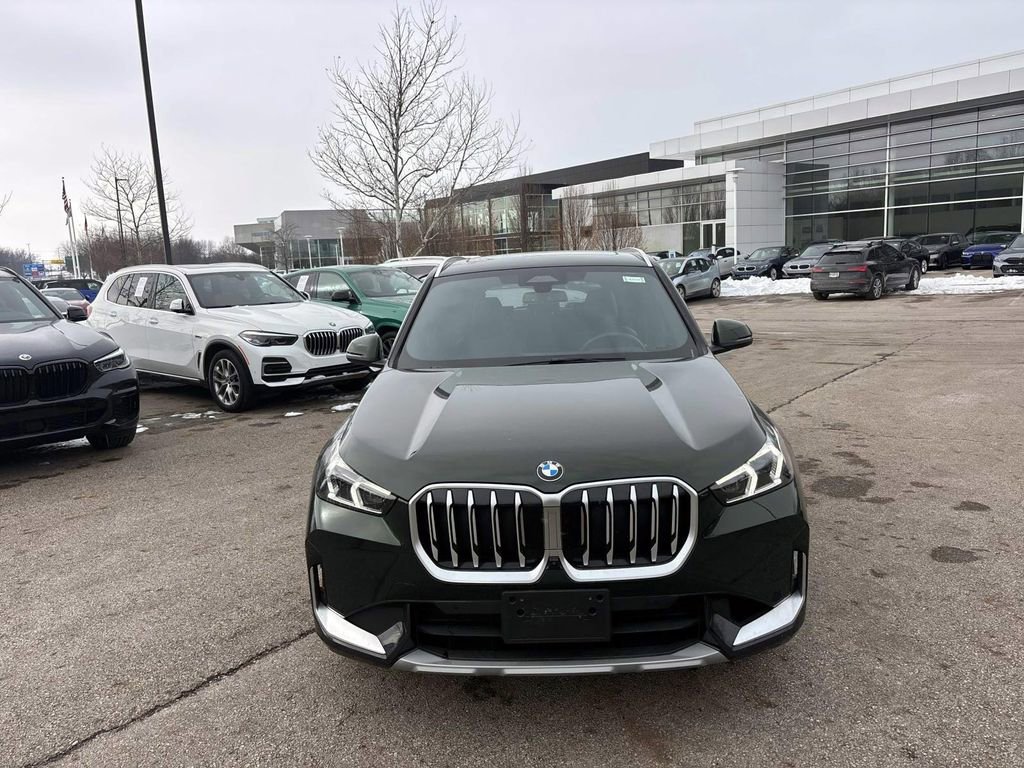 Used 2025 BMW X1 xDrive28i w/ Premium Package image 2