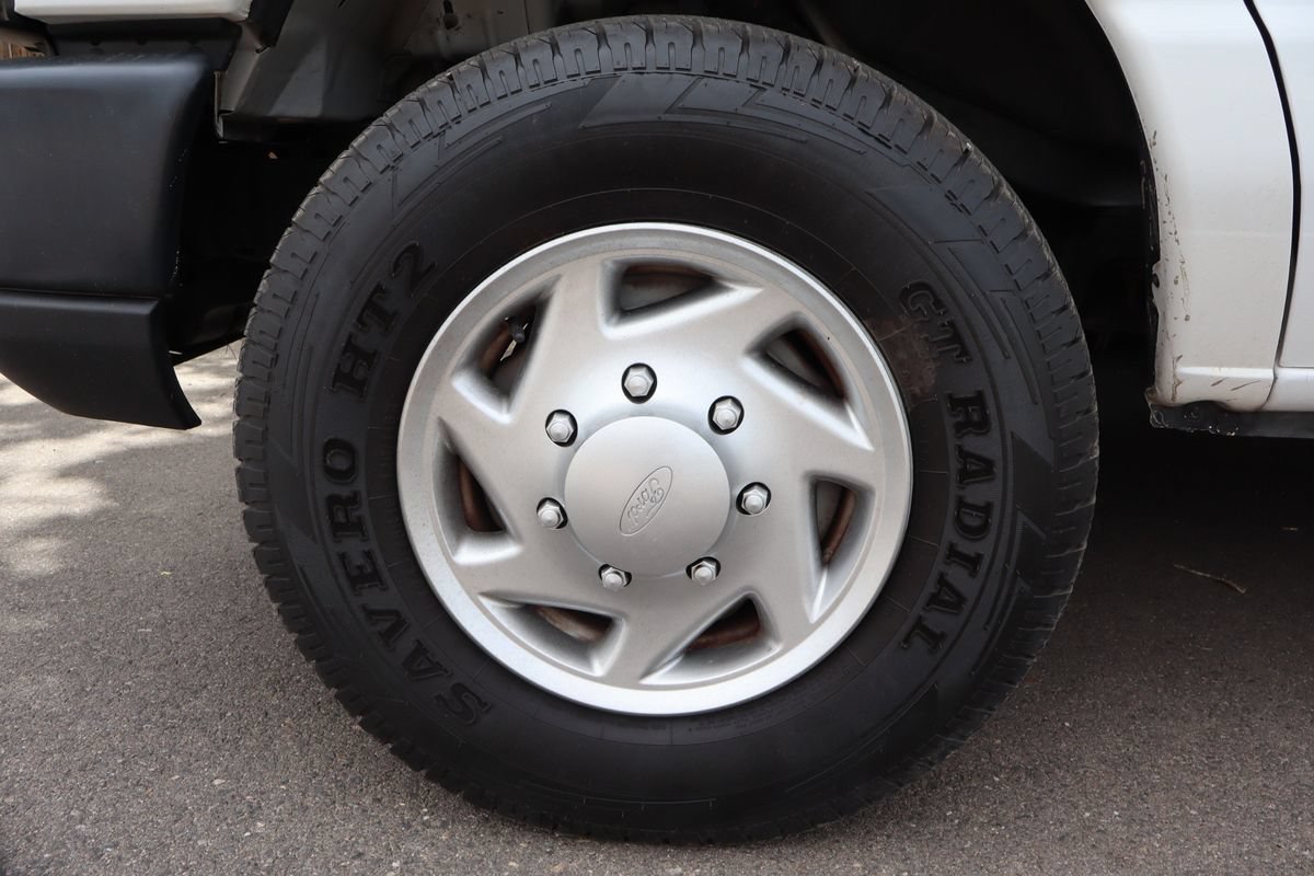 Used 2012 Ford E-350 and Econoline 350 Extended Super Duty w/ PWR Group RWD image 38