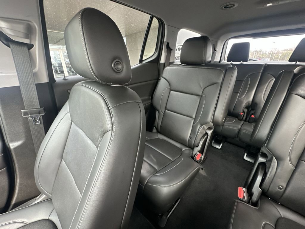 Used 2023 GMC Acadia SLT image 12