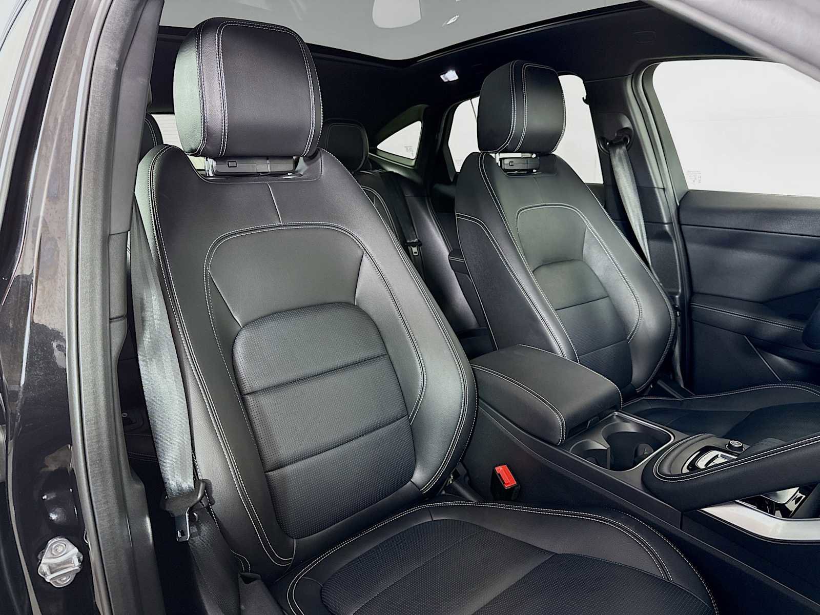 Used 2024 Jaguar E-PACE R-Dynamic SE image 26