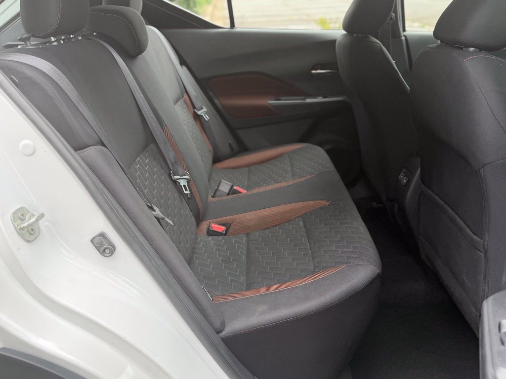 Used 2021 Nissan Kicks SR FWD image 16