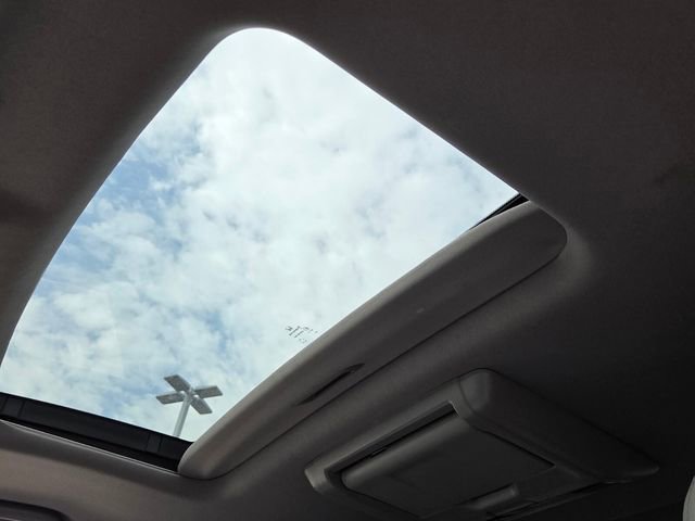 Used 2017 Honda Pilot Elite image 19