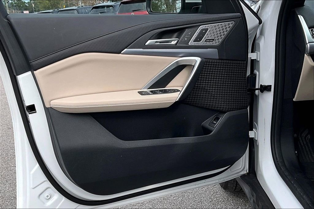 New 2025 BMW X2 xDrive28i w/ Premium Package image 13