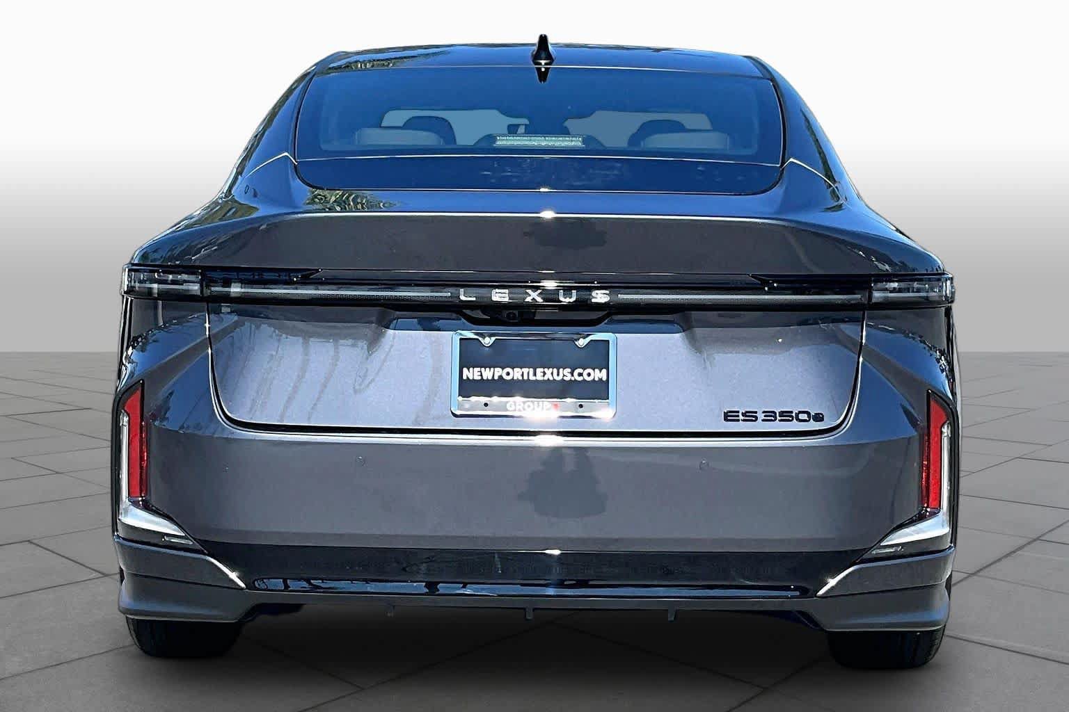 New 2026 Lexus ES 350e FWD image 4