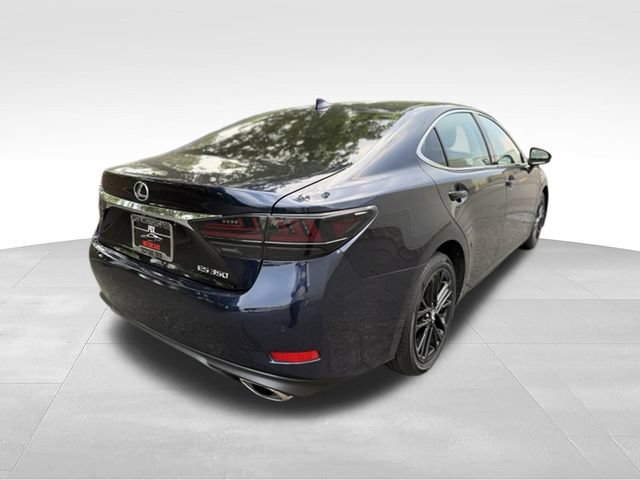 Used 2017 Lexus ES 350 w/ Navigation System Package FWD image 4