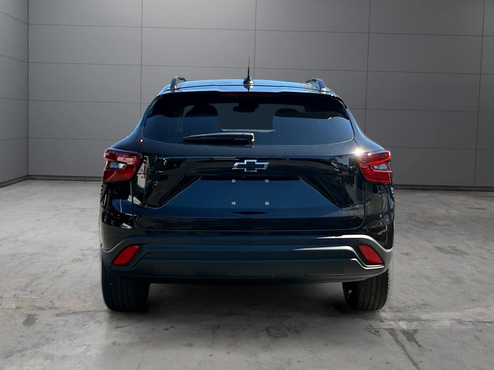 New 2026 Chevrolet Trax LT w/ Driver Confidence Package FWD image 4