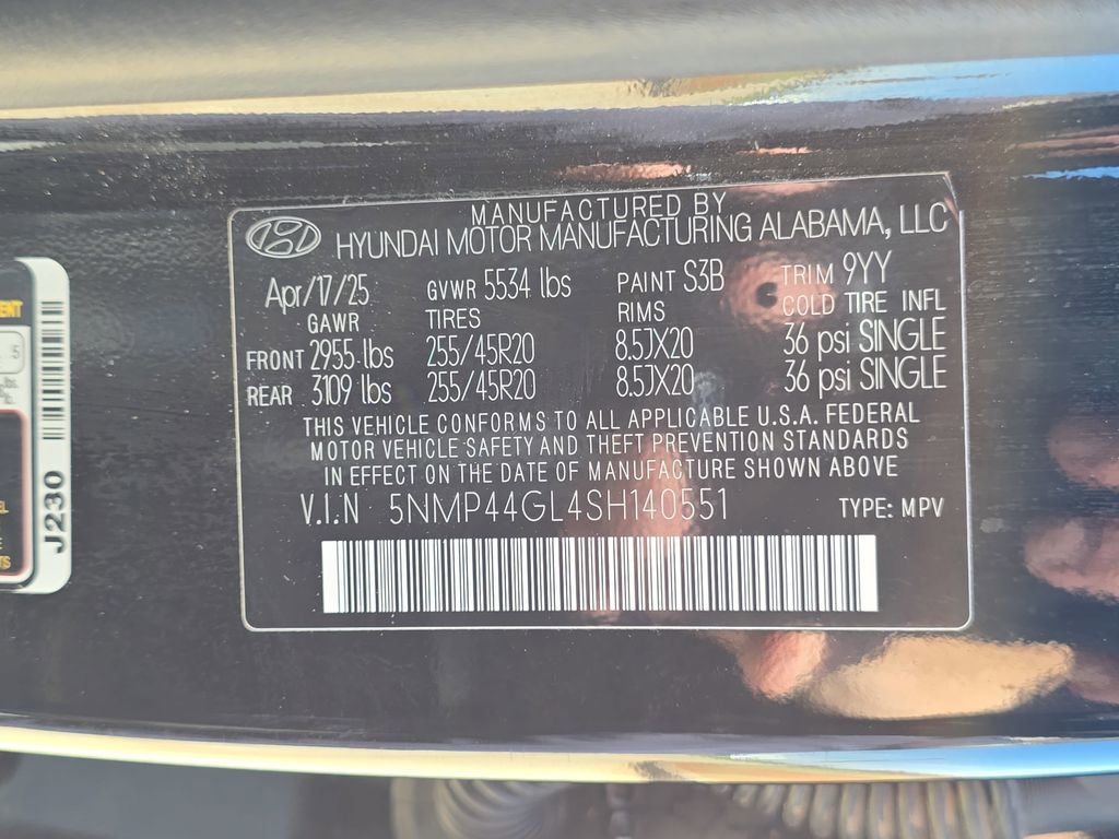 Used 2025 Hyundai Santa Fe Limited image 36