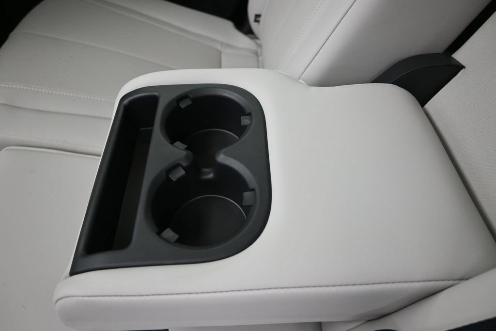 New 2027 INFINITI QX60 Luxe w/ Cargo Package FWD image 18
