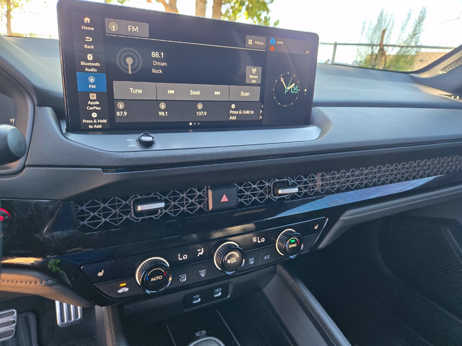 Used 2025 Honda Accord Sport-L image 16