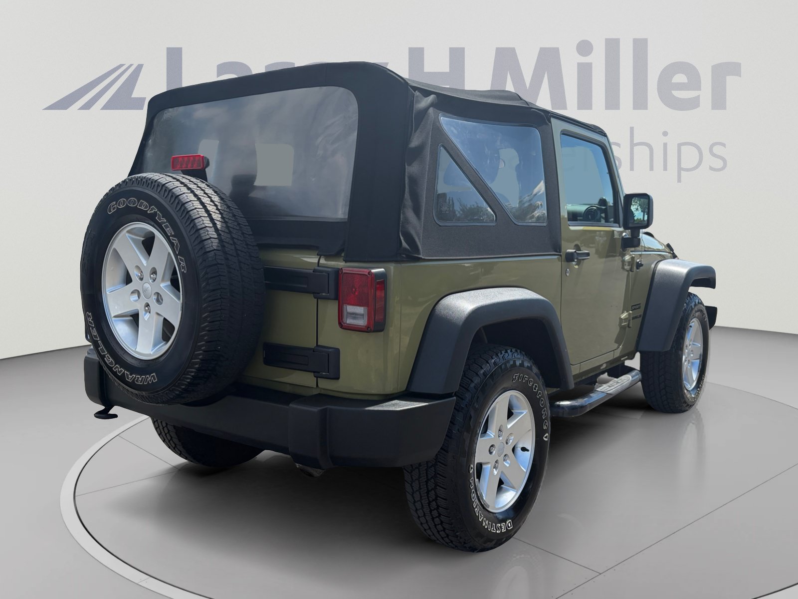 Used 2013 Jeep Wrangler Sport AWD/4WD image 5